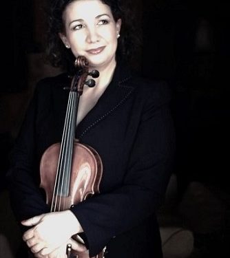 “Ervis Gega me familjen e saj, hyri në ambasadën gjermane në korrik 1990, duke i dhënë rryshfet policëve dhe…”/ Shkrimi i gazetës së njohur gjermane “Spigel”, për drejtuesen e Filarmonisë Klasike të Bonit