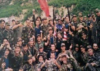 “Një plak nga Malësia, që solli nipin këtu në shkollën shqipe, më tha; dy herë në SHBA-ës, jam ndier krenar, njëherë kur u formua batalioni ‘Atlantiku’ që u nis për në luftën e Kosovës dhe…” / Dëshmia e rrallë e Gjergj Dedvukajt