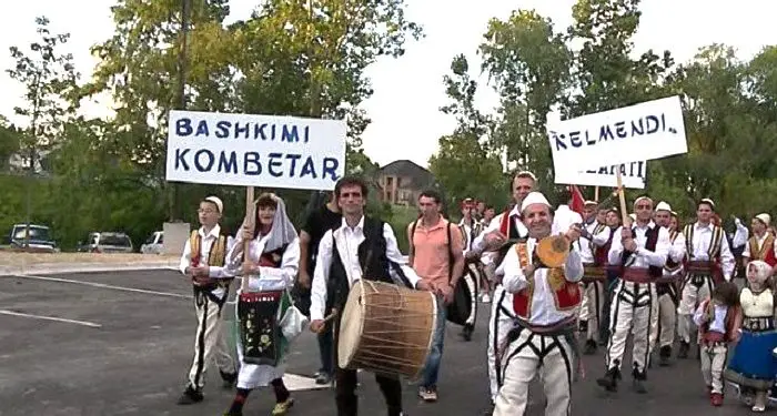 “Në 1969-ën, kur Pashko Dedvukaj me familjen arriti në SHBA-ës, nuk e kishte marrë djalin e madh, Gjergjin, i cili vazhdonte mësimet për prift, në Split…”! / Historia e panjohur e familjes nga Hoti