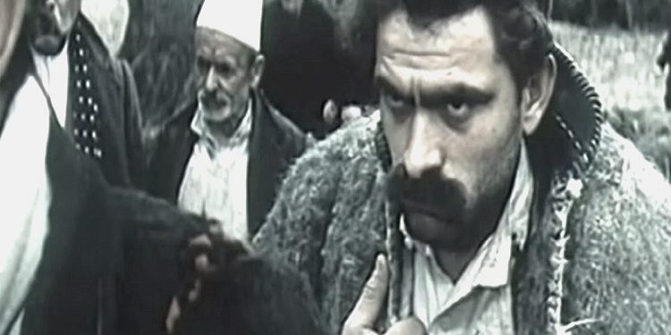 “Sa herë shikoj filmin ‘Njeriu me Top’, me skenar të Dritëro Agollit, më kujtohet italiani që kemi mbajtur në shtëpinë tonë, në Qafë të Skraparit, në kohën e Luftës, i cili…”/ Dëshmia e rrallë e publicistit të njohur