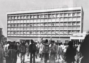 “After visiting the families of those killed on April 2nd, we went to the ‘Migjeni’ Theater where Fishta was discussed, but when we came out, about 20 or 30 people started insulting Ramiz, and he…” / The rare testimony of Ramiz Alia’s driver.