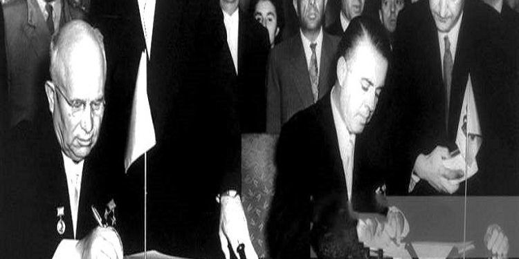 “Në kongresin e Partisë Komuniste të Bashkimit Sovjetik, më 27 tetor 1961, Hrushovi e acaroi konfliktin me Shqipërinë në duke kërkuar…”/ Historia e panjohur e përplasjes së Moskës me Enver Hoxhën