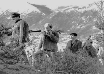 “Forcat e Ndjekjes e rrethuan shpellën dhe shtinë batare të gjata pushkësh, por kur u afruan, panë se plaga e plumbit e Dom Gazullit, ishte…”! / Misteri i vrasjes së albanologut të famshëm dhe si u gjet varri i tij, në ’95-ën?