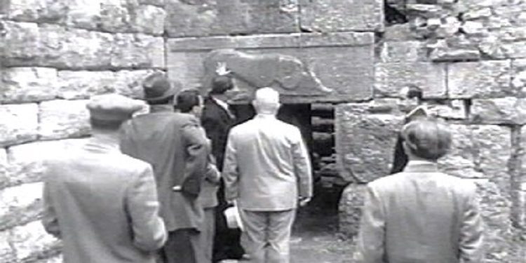 “At the Congress of the Communist Party of the Soviet Union on October 27, 1961, Khrushchev exacerbated the conflict with Albania by demanding…” / The unknown history of Moscow’s clash with Enver Hoxha.