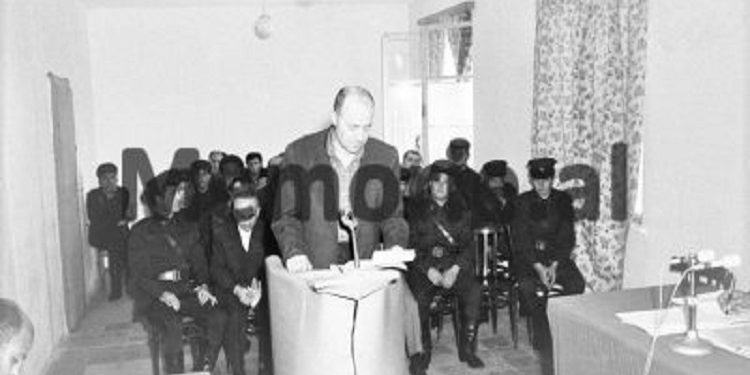 “Të gjithë të pandehurit kërkuan mëshirë, kurse Koço Plaku s’kërkoi, s’pranoi se ishte spiun, por të dënohet me rreptësinë më të madhe…”/ Akt-akuza e Aranit Çelës, ndaj “Grupit sabotator të naftës”, qershor 1976