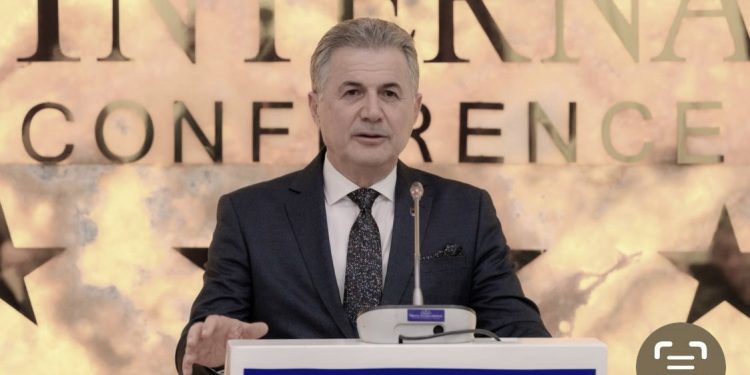 “Abaz Kupi ka rol parësor, edhe për thirrjen, organizimin e mbarëvajtjen e Konferencës së Mukjes, ku komunistët dhe ‘Balli Kombëtar’…”/ Refleksionet e politikanit të njohur, në 82 vjetorin e mbledhjes së famshme