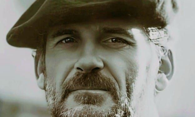 “Mjeshtri i arteve pamore Nikolin Luci, që punon dhe jeton prej vitesh në Firence, i ka kushtuar mikut të tij, Vani, i cili…”/ Refleksionet e skulptorit dhe pedagogut të njohur, që u nda nga jeta para pak kohësh