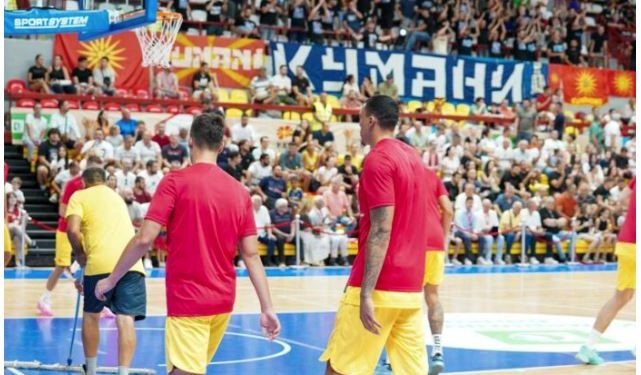 “Kjo që ndodhi në Kumanovë, nuk është konflikt shqiptar-maqedonas, por përballje mes urrejtjes dhe arsyes, mes ideologjive të errëta dhe…”! / Refleksionet e intelektualit të njohur nga Shkupi