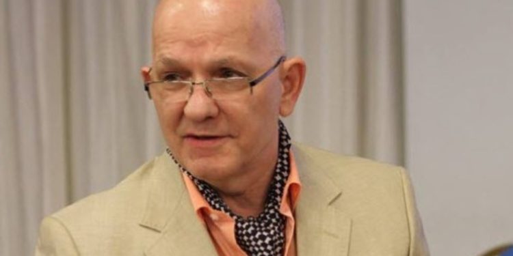 “Pasi tanket sovjetike shtypën me dhunë revolucionin e ’56-ës në Hungari, edhe Partia e Punës së Shqipërisë, nuk u ndal të godiste për vdekje çdo…”/ Refleksionet e profesorit dhe publicistit të njohur