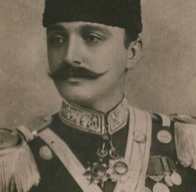 “Vëllai i madh i Esatit, Gani beu, dallohej si gjaknxehtë, jo më pak ishte dhe i ati tyre, Ali beu, të cilin ata një ditë e lidhën në një rrogoz të lyer me naftë dhe…”! / Historia e panjohur e familjes Toptani