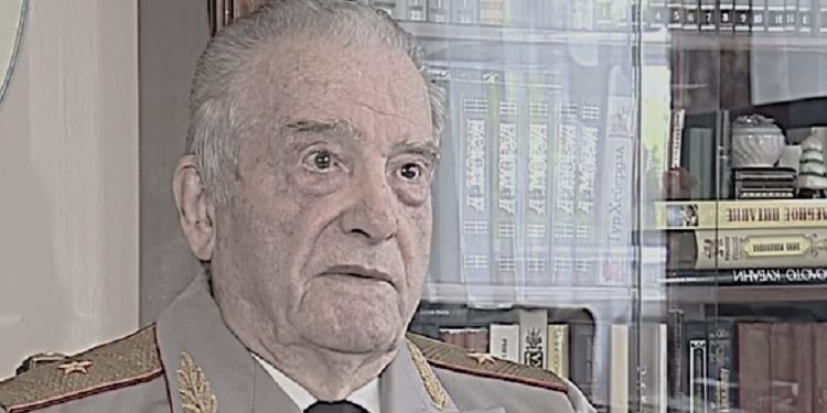 “Më kanë quajtur agjent të KGB-së, se jam rekrutuar nga zbulimet e huaja, se më ka errur sytë vajza e bukur e një gjenerali nga Moska, por…”/ Dëshmia e rrallë fshatarit nga Sofratika, që u bë gjeneral në Rusi!