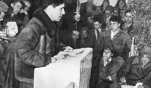 “Më 24 gusht 1947, Marko Vafiadhis erdhi në Tiranë me nxitim dhe kërkoi nga Enver Hoxha, që të dërgojë çamë të dëbuar prej Greqisë në malin Gramoz, për të luftuar, kundër…”/ Refleksionet e studiuesit të njohur