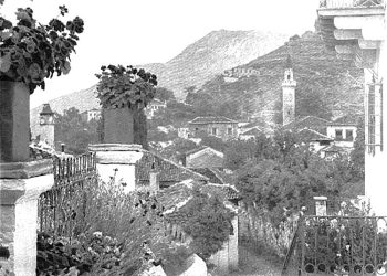 “Në gusht 1944, forcat e Napolon Zervës sulmuan Filatin, masakruan popullsinë e Çamërisë, ku mbi 20 mijë veta braktisën trojet e tyre dhe 2.500 burra, gra, fëmijë e pleq u vranë…”/ Refleksionet e studiuesit të njohur