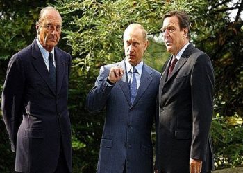 “Unë me shoqen time të Konservatorit, ‘Alluçka’, shkuam te presidenti rus, Putin, ku ishte edhe presidenti i SHBA-së Bush, kancelari Shnajder, Shirak etj, dhe i thamë…”/ Dëshmia e rrallë e Dhora Lekës