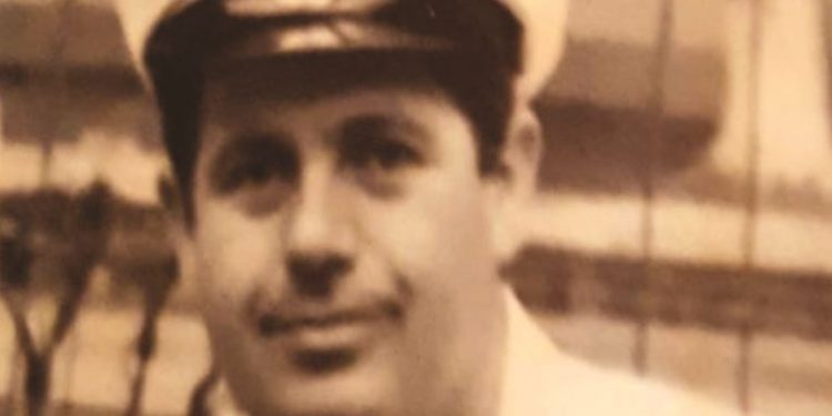 “Kur lundronim në thellësi në perëndim të Sazanit në thellësinë 40 metra, nëndetësja filloi të zhytej, por komandanti na tha se…”/ Dëshmia e rrallë e ish-oficerit të Bazës së Pashalimanit, Mëhill Marku