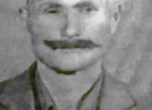 “Pasi filluan të shtënat e para nga jashtë, mbetën shumë të vrarë, por edhe dikush mundi të largohej…”/Dëshmia e rrallë e të mbijetuarit të ‘Masakrës së Tivarit, që vdiq 91 vjeç, në Mejë të Gjakovës