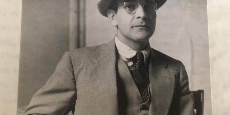 Si u organizua nga NKVD-ja vrasja e Trockit, kundërshtarit të stalinizmit, që jetonte ekzilin në Meksikë dhe si u mbajt sekret edhe mbi pllakën e varrit në Moskë, emri atentatorit, pasi vuajti 20 vite burg?!