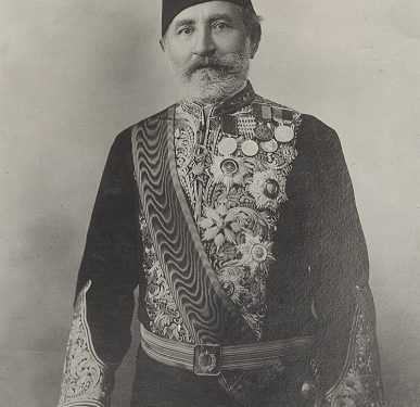 “Ndërsa prej dekadash maqedonët kanë brenda Universitetit të Stambollit, në ‘Edebiyat Fakultesi’, bustin e një rilindasi të tyre, Shqipëria, për Tahsinin e Naim Frashërin…”/ Refleksionet e studiuesit të njohur