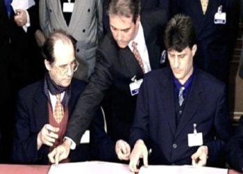 “Me kërkesën e diplomatëve perëndimorë, Kadare doli publikisht në mbrojtje të procesit të Rambujesë dhe kur Thaçi e pyeti, në se…”/ Refleksionet e publicistit të njohur, për marrëveshjen e famshme