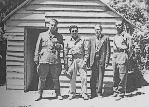 “Tom Stefan kishte lidhje me Enverin, duket edhe nga fotot ku janë bashkë, por miqësia u prish, kur Tomi u lidh me Lulu Vrionin…”/ Dëshmia e rrallë e gazetarit amerikan, që erdhi në Shqipëri në ’87-ën