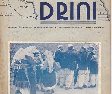“Revista ‘DRINI’, si organ i ‘Turizmit Shqiptar’, nisi të publikohej në muajt e parë të vitit 1940, nën formë të një Agjencie Gazetarie dhe…”/ Shkrimi i panjohur i Demir Alizotit, në janar të ’44-ës