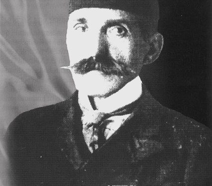“Nasuf Beg Dizdari ishte mik i ngushtë i Isa Boletinit dhe në fjalimin që mbajti në varrin e tij, ai…”/ Historia e panjohur e publicistit të famshëm, i diplomuar në Vjenë e Stamboll, që u dekorua nga Papa Piu