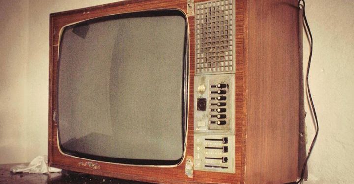 “Kur u mor vesh se, ne gratë e personelit të ambasadave të huaja në Tiranë, kishim organizuar një llotari, më thirri në zyrë shefi i madh dhe…”/ Historia e lotarive klandestine, që shteti i dinte, por s’i ndaloi dot kurrë!