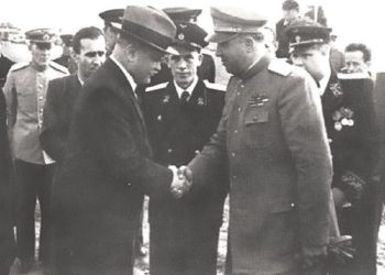 “Për gjithçka që ndodhte në Kosovë dhe në Jugosllavi, Fadili e informonte Enver Hoxhën, duke u ankuar se nën pushtetin e ri, shqiptarët…”/ Refleksionet e historianit të njohur, për ish-udhëheqësin e Kosovës