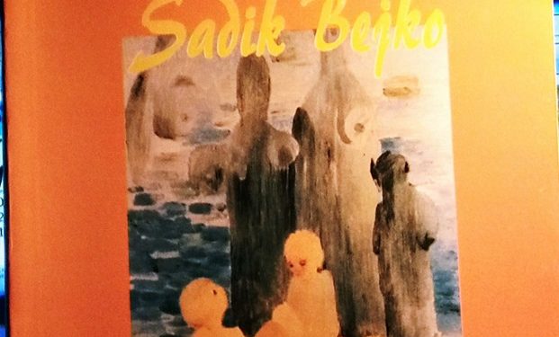 “Kur kisha çuar dy libra në Ndërmarrjen Botuese ‘Naim Frashëri’ dhe nuk m’i pranonin, Kadareja që m’i kishte botuar poezitë e para dhe kishte shkruar mirë, u tha…”/ Dëshmia e rrallë e poetit Sadik Bejko