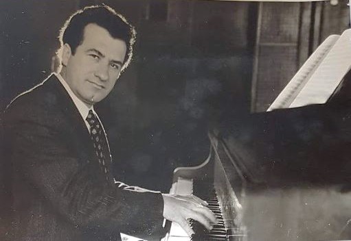 “Babanë e vranë pas shpine shokët e tij partizanë, po ashtu edhe vëllanë tim ushtarak në 1970-ën, pasi e detyruan të vriste një deputet që do arratisej në ’63-in…”/ Dëshmia e rrallë e Limoz Dizdarit