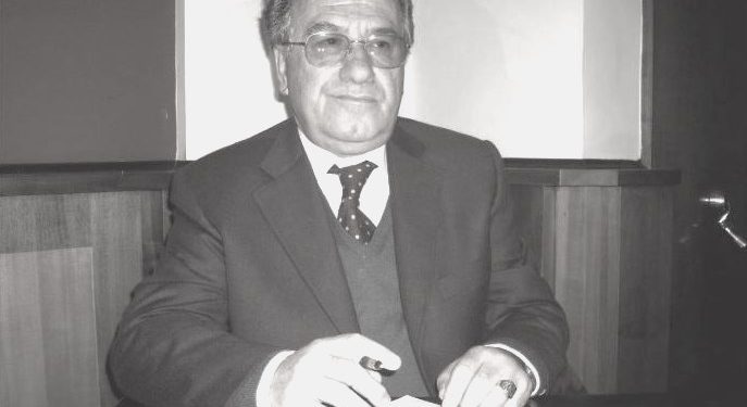 “Babanë e vranë pas shpine shokët e tij partizanë, po ashtu edhe vëllanë tim ushtarak në 1970-ën, pasi e detyruan të vriste një deputet që do arratisej në ’63-in…”/ Dëshmia e rrallë e Limoz Dizdarit