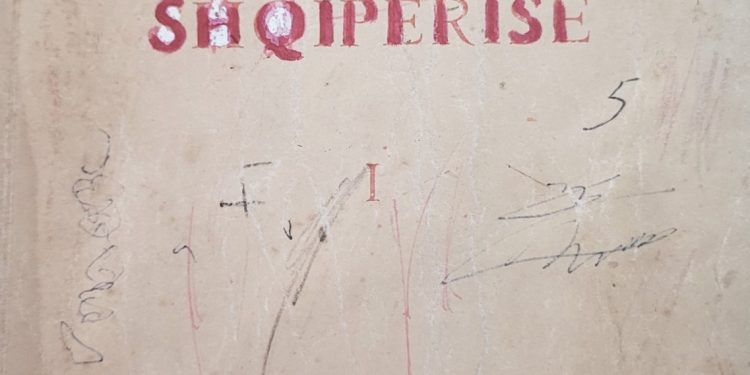 “Stefanaq Pollo nuk po e shkruan drejt historinë, Apollonia që simbolizon një pushtim të huaj, te ne vihet kudo, rrezik dhe Fierin do e quajnë Apollonia…”/ Letra e panjohur për Enver Hoxhën, në 1972-in