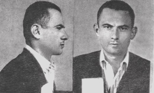 “Petrit Dume na mbajti për kafe, pasi ai ishte në dijeni të skenarit për Teme Sejkon dhe na tha…”/ Dëshmia e rrallë e gjeneral-lejitnant Rrahman Parllakut, për ish-Kundëradmiralin e Flotës Detare