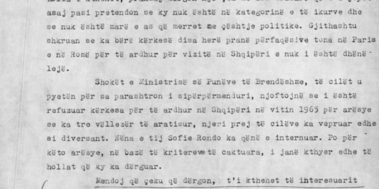 “Po ju dërgonj një çek 100 dollarë dhe ju lutem shumë t’i dorzohet nënës sime Sofia N. Rondo në Himarë…”/ Letra nga SHBA-ës për Enver Hoxhën, në ’68-ën, që s’mbrriti kurrë në duart e plakës 90 vjeçare