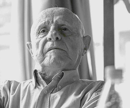 “Pas një trasmetimi nga Kavaja, ku thashë se ishim në kushte të vështira atmosferike më takoi ministri Hazbiu dhe më kërcënoi me prangat, pasi komentin tim e kishte dëgjuar Enveri…”/ Dëshmia e rrallë e Ismet Bellovës