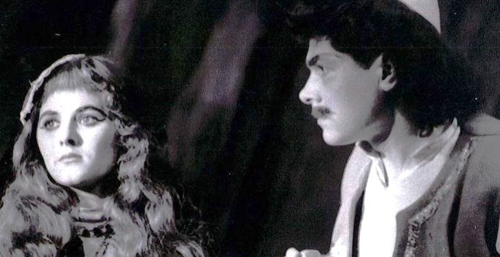 “Regjizori Hysen Hakani më mori te filmi ‘Ndërgjegjja’ ku isha në rolin e një mësueseje të re, por aty kishte skena dashurie dhe…”/ Dëshmia e rrallë e aktores së njohur Roza Anagnosti