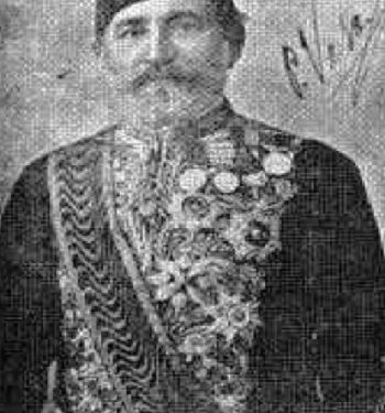 “Aventura e tij për të hyrë fshehurazi në ‘Bllok’ i kushtoi shtrenjtë, e arrestuan dhe e mbajtën në birucat e Sigurimit ku…”/ Historia e panjohur e gazetarit libanez që solli eshtrat e Pashko Vasës në Shqipëri