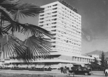 “Kur ishin kapërcyer momentet më të vështira, zbatuesit e projektit u gjendën para të papriturës, sepse…”/ Dëshmia e rrallë e inxhinierit që u përball me Manush Myftiun, për ndërtimin e 15 – katëshit