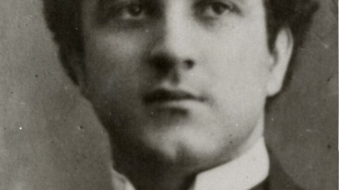 “Kur gruaja e Aleksandër Moisiut, i tha Viktor Eftimiut; jeni i vetmi njeri që mund ta lironi atë prej gjermanëve, ai…”/ Historia e panjohur e dramaturgut të famshëm me origjinë nga Boboshtica