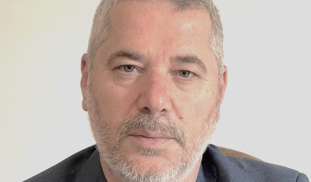 “Ndalova më gjatë tek pjesa e muzeut ku ishin një seri ‘vip’ nga ‘Flamuri i kuq’, njëra prej të cilave në vitet ’60-të, erdhi si dhuratë për Enver Hoxhën…”/ Refleksionet e gazetarit të njohur nga vizita në Kinë