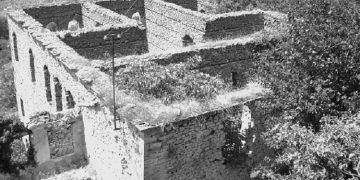 “Shkolla e parë shqipe është hapur në Labovë në mars 1861, me mbështetjen e Vangjel Zhapës, i cili nuk e mbështeti Naum Veqilharxhin për abetaren, pasi…”/ Refleksionet e studiuesit të njohur