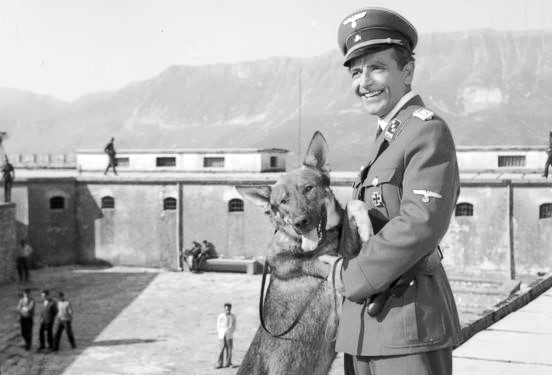 “Thashethemet dhe cmira, e detyruan të largohej nga Tetari Popullor dhe të shkonte në Institutin e Lartë të Arteve…”/ Dëshmitë e rralla të kolegëve; si e “vranë” aktorin e famshëm Naim Frashëri