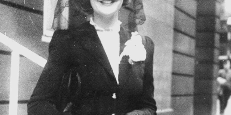 “Julian Amery në kujtimet e tij ka shkruar; kur Mbretërit e tjerë të mërguar nuk u ndaheshin klubeve të natës në Londër, Zogu rrallë dilte në publik, pasi…”/ Historia e panjohur e Mbretit Zog në Angli