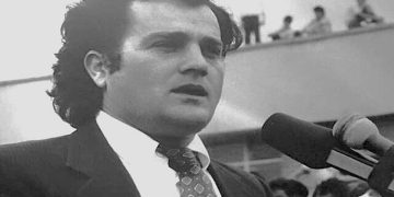 “Azem Hajdari tha; ‘poshtë PPSH-ja, dinastia dhe diktatori Enver Hoxha’ e, kënduan; ‘o djem rrëmbeni pushkën’, shkuan te Komiteti Partisë…”/ Dokumenti i Sigurimit për mitingun e PD-së, 4 janar ‘91 në Lushnje