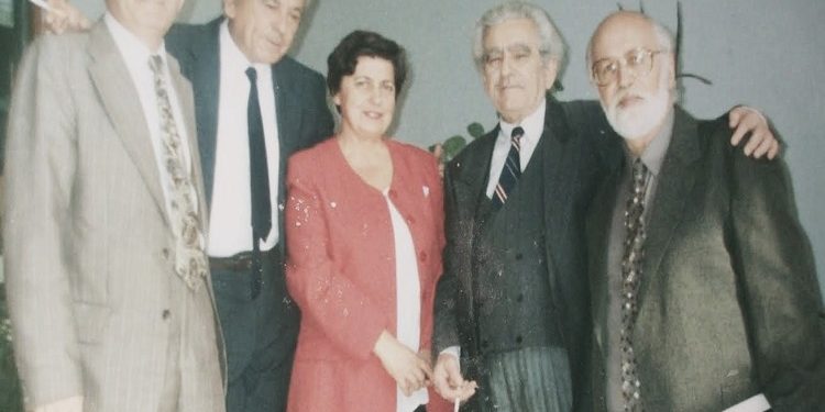 “Nga sekretar i Akademisë, në ‘vullnetar’ në bazë: Profili i panjohur i Prof. Bedri Dedjes dhe ‘ravat’ e jetës së tij.”