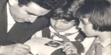 “Nga sekretar i Akademisë, në ‘vullnetar’ në bazë: Profili i panjohur i Prof. Bedri Dedjes dhe ‘ravat’ e jetës së tij.”