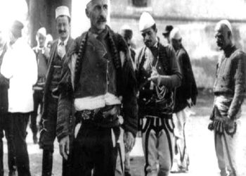 “Babai im ishte turrur me vrap drejt tij, por shqiptari i pamposhtur e kishte kaluar revolen në dorën e majtë dhe…”/ Libri i panjohur i shkrimtarit serb, Milova Gjilas, për vrasjen e Isa Boletinit më 23 janar 1916