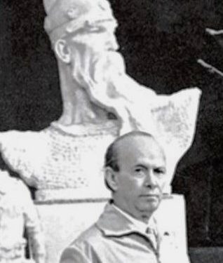 Përtej skulpturës: Floriana Paskali zbulon arkivin e panjohur të atit, nga vargjet në ‘Dielli’, te esetë e viteve ’20-të