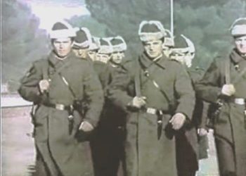 “Shkoi te Komiteti Qendror dhe kërkoi të takonte udhëheqësin kryesor, Enver Hoxhën, por kur u konstatua se kishte lyer rrobat me benzinë…”/ Zbulohet dokumenti i Sigurimit, me ngjarjen e bujshme të 7 majit ‘75