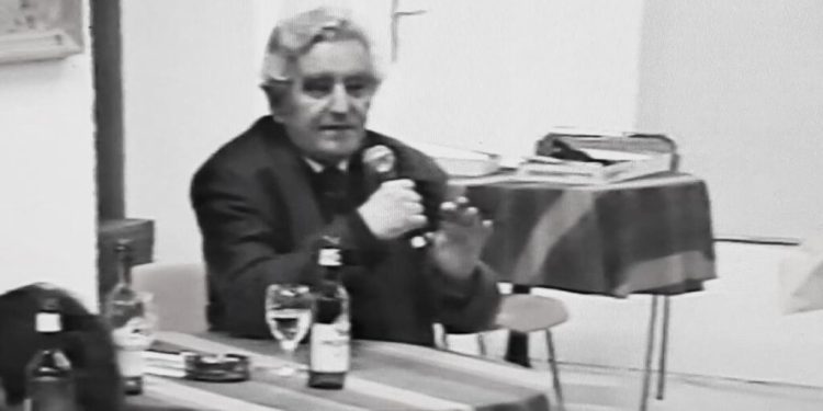 “Nga sekretar i Akademisë, në ‘vullnetar’ në bazë: Profili i panjohur i Prof. Bedri Dedjes dhe ‘ravat’ e jetës së tij.”